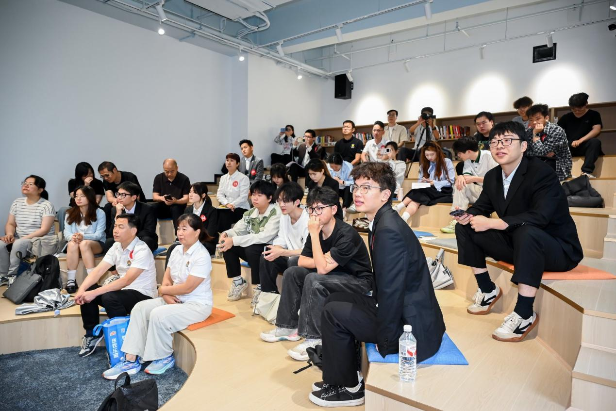 喜报｜实力加冕！中软AI事业部斩获荆门市“创赢未来”2026创业项目路演双项第一名